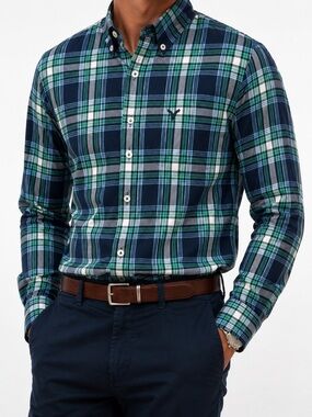 American Eagle Outfitters Navy, Green and White Plaid Button-Down Shirt